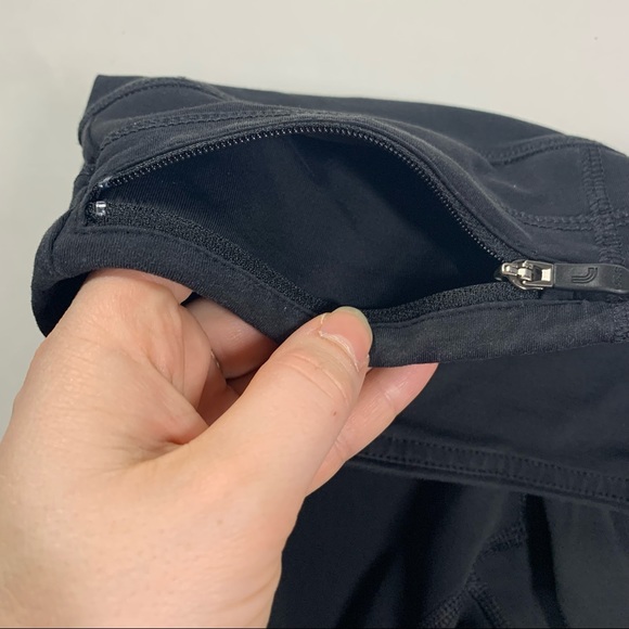 XS Lolë black crop leggings with mesh detailing - Picture 16 of 16